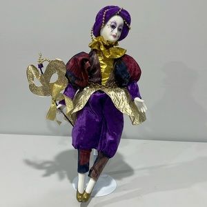 Dancing Musical Masquerade Pierrot Doll Christmas Around the World